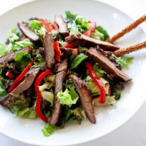 Biftekli salata