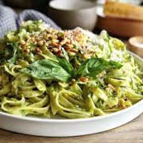 FETTUCİNİ PESTO SOSLU