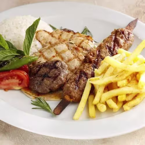 KARIŞIK IZGARA ( 150 GR KÖFTE - 130 GR TAVUK )