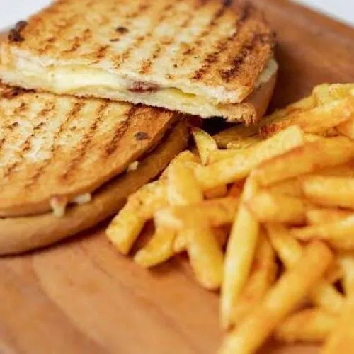 Tost Kaşarlı