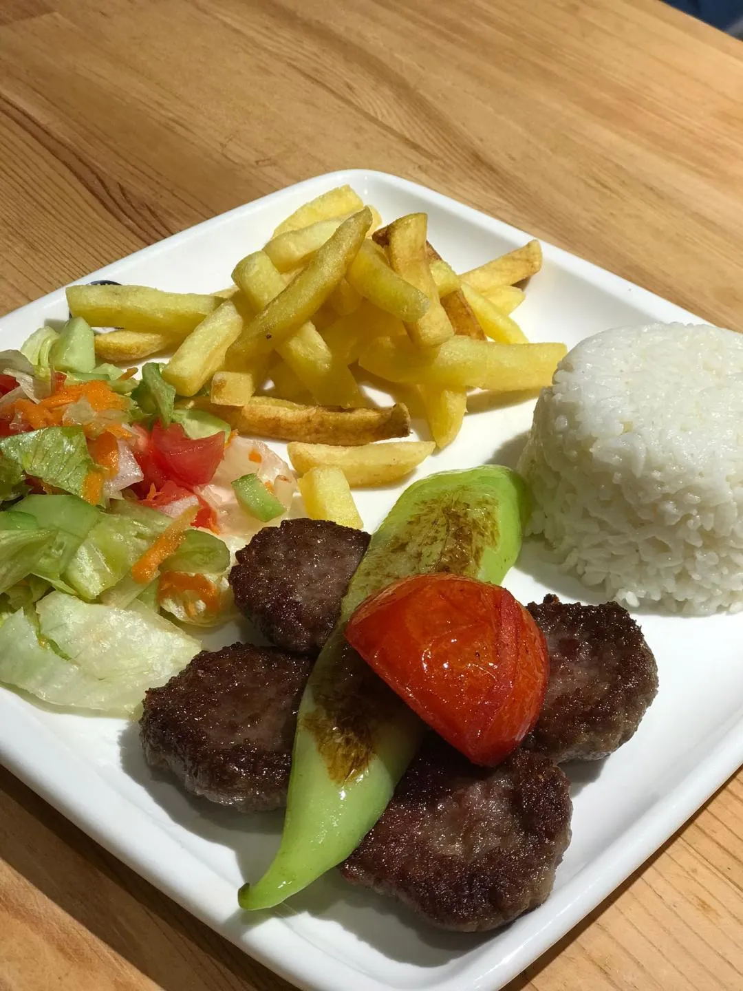 AKÇAABAT KÖFTE