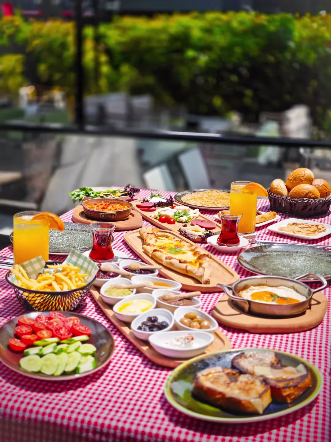 ÜÇ KİŞİLİK SERPME