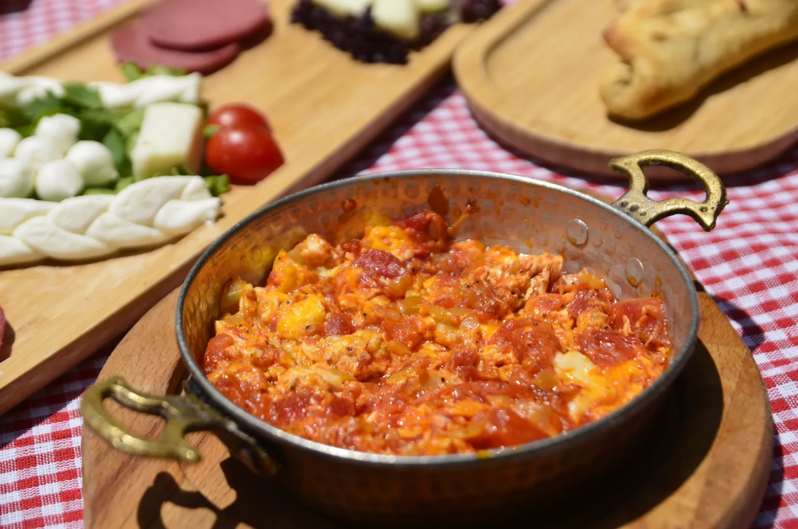 MENEMEN